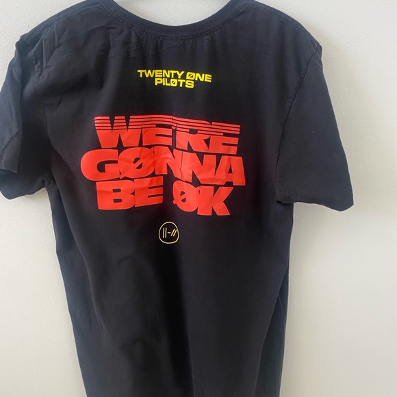 Level of Concern - Twenty One Pilots Tshirt - Picture 2 of 2